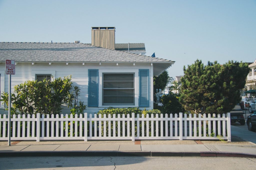 Une maison avec jardin en res-de-chaussée