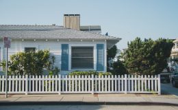 Une maison avec jardin en res-de-chaussée